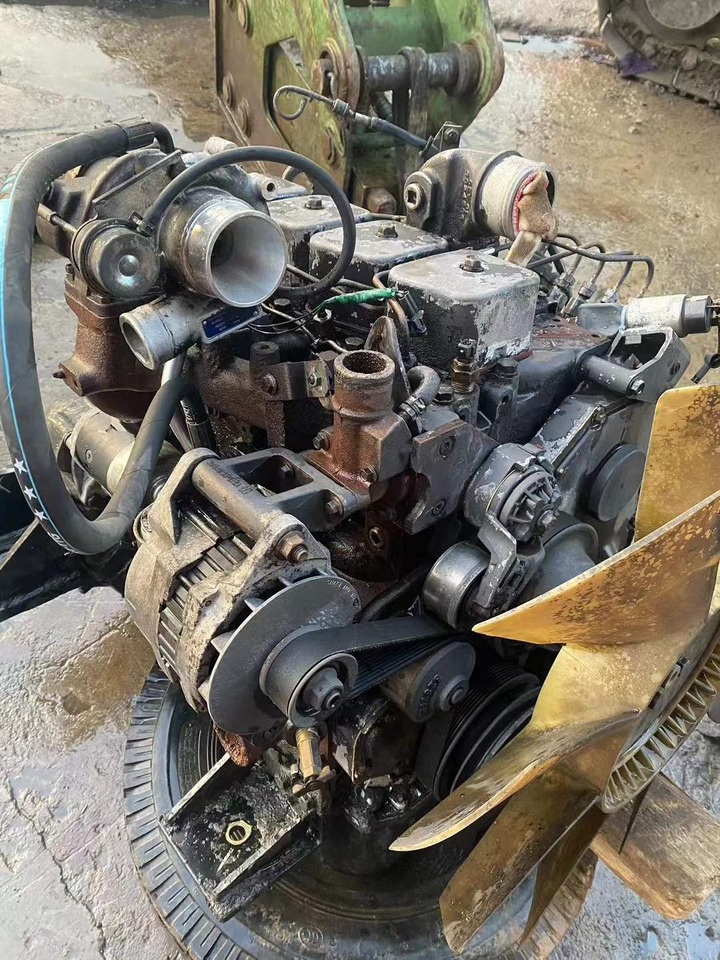 CUMMINS 4BT3.9 - Mootor - Ekskavaator: pilt 1 CUMMINS 4BT3.9 - Mootor - Ekskavaator: pilt 1