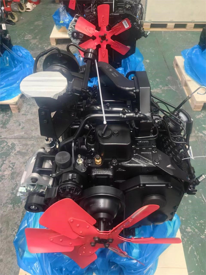 CUMMINS 4BT3.9c - Mootor - Ekskavaator: pilt 3 CUMMINS 4BT3.9c - Mootor - Ekskavaator: pilt 3