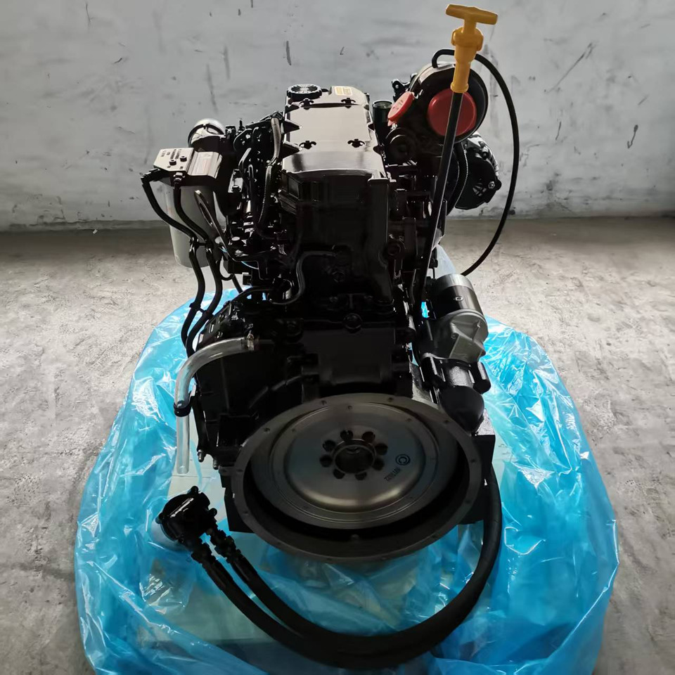 CUMMINS QSB4.5 - Mootor - Ekskavaator: pilt 2 CUMMINS QSB4.5 - Mootor - Ekskavaator: pilt 2