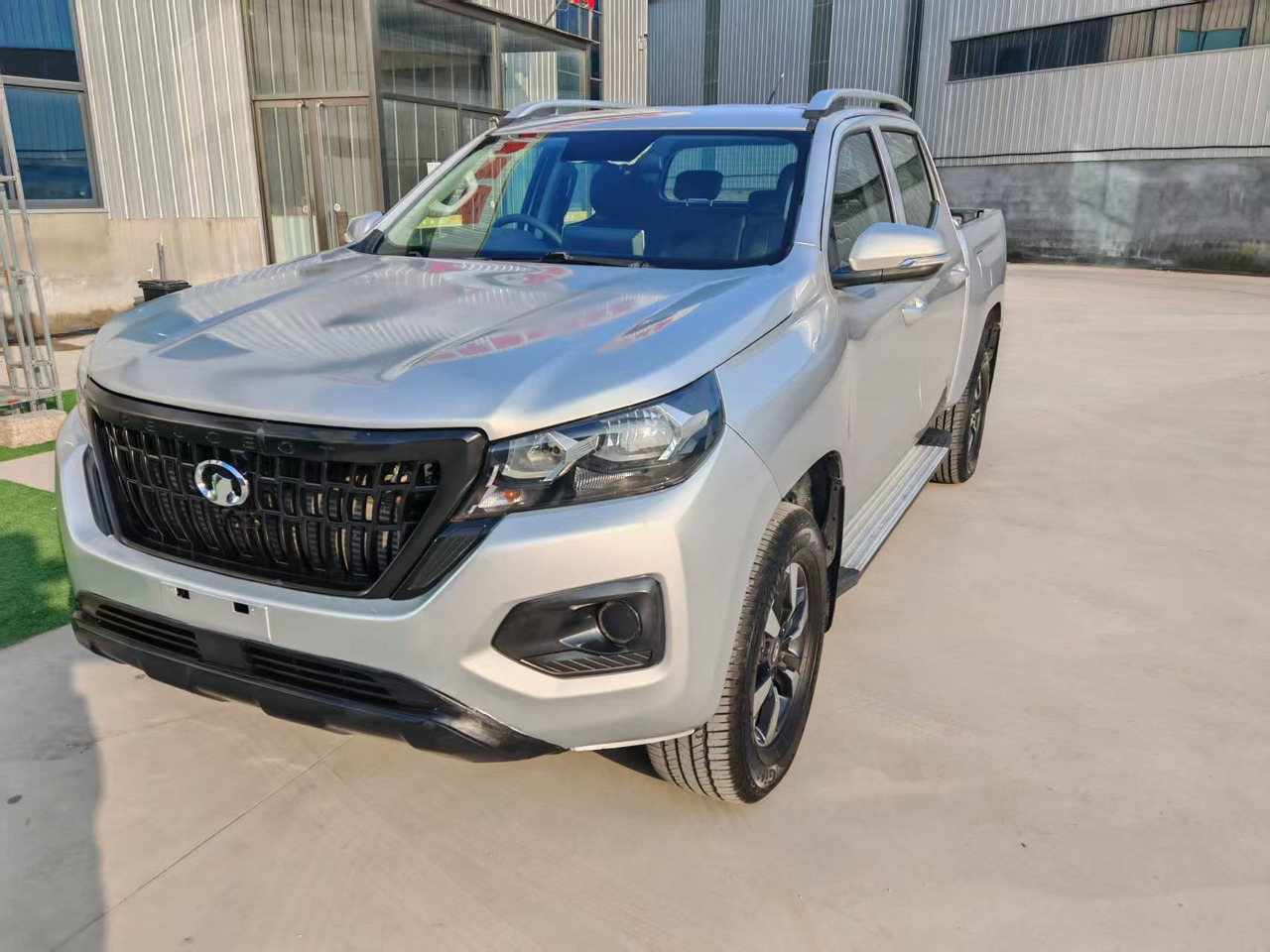 Changan - Pikap, Meeskonnaauto: pilt 2 Changan - Pikap, Meeskonnaauto: pilt 2