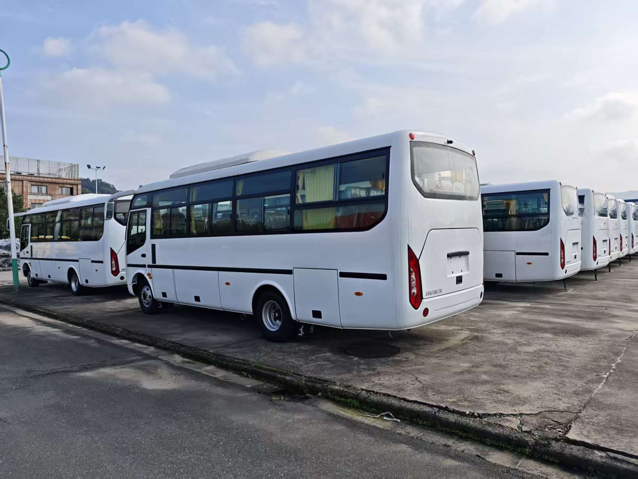 DONGFENG - Linnaliini buss: pilt 4 DONGFENG - Linnaliini buss: pilt 4