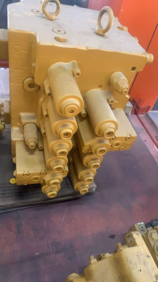HYUNDAI R210-7 - Hüdrauliline klapp - Ekskavaator: pilt 5 HYUNDAI R210-7 - Hüdrauliline klapp - Ekskavaator: pilt 5