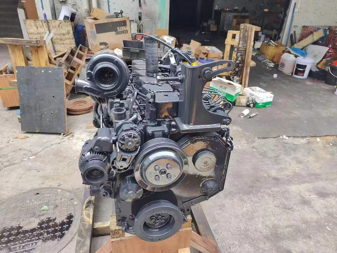 KOMATSU 6D102 - Mootor - Ekskavaator: pilt 4 KOMATSU 6D102 - Mootor - Ekskavaator: pilt 4