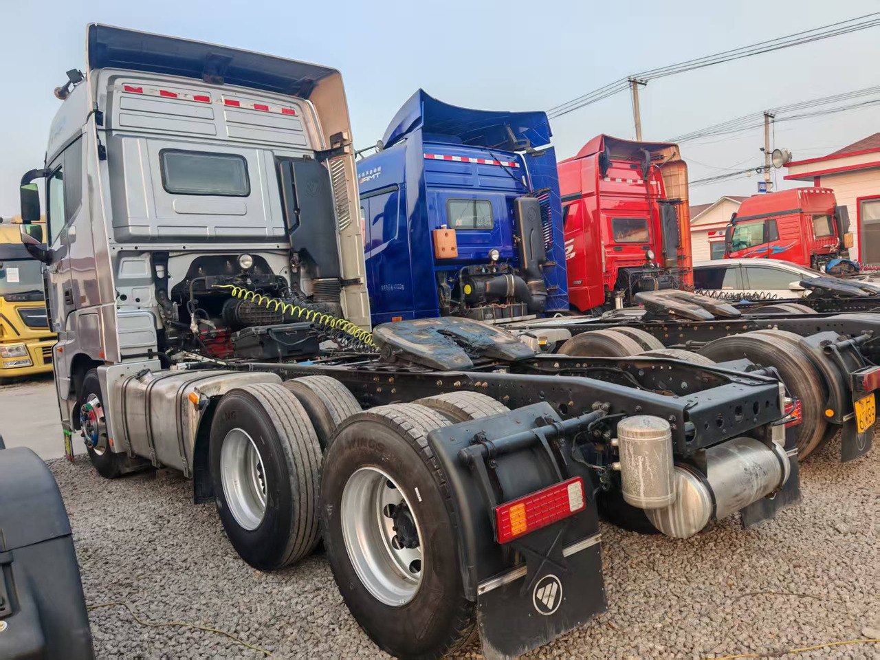 AUMAN 560HP - Sadulveok: pilt 1 AUMAN 560HP - Sadulveok: pilt 1