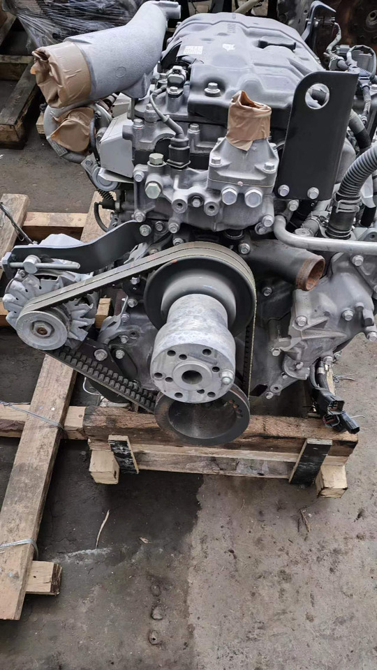 YANMAR 4M50 - Mootor - Ekskavaator: pilt 3 YANMAR 4M50 - Mootor - Ekskavaator: pilt 3