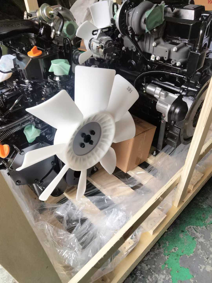 YANMAR 4TNV98T - Mootor - Ehitusmasinad: pilt 3 YANMAR 4TNV98T - Mootor - Ehitusmasinad: pilt 3