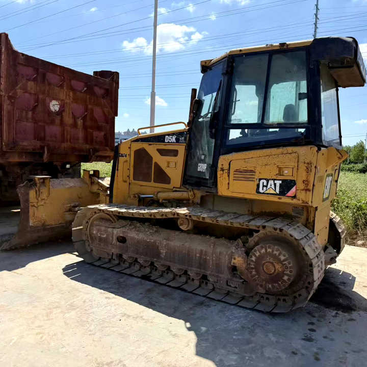 100% Original Caterpillar D5K Mini Track Dozer Cat D5K Bulldozer Superior Performance Running Working Condition Hot Sale - Buldooser: pilt 1 100% Original Caterpillar D5K Mini Track Dozer Cat D5K Bulldozer Superior Performance Running Working Condition Hot Sale - Buldooser: pilt 1