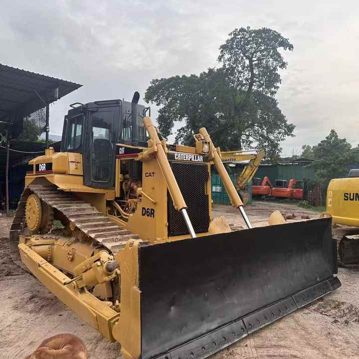 100% Original Caterpillar D6r Bulldozer with Cabin on Sale Used Original Japan Brand Catd6r Crawler Bulldozer High Performance - Buldooser: pilt 4 100% Original Caterpillar D6r Bulldozer with Cabin on Sale Used Original Japan Brand Catd6r Crawler Bulldozer High Performance - Buldooser: pilt 4