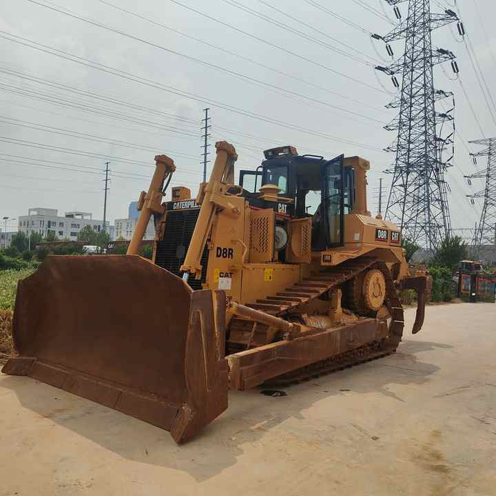 100% Original Paint Used Caterpillar D8R Bulldozer CAT D8R Crawler Dozer with Superior Performance and Power for Sale - Buldooser: pilt 1 100% Original Paint Used Caterpillar D8R Bulldozer CAT D8R Crawler Dozer with Superior Performance and Power for Sale - Buldooser: pilt 1