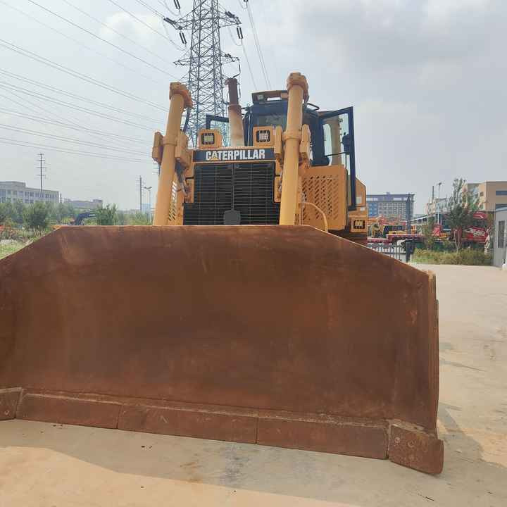 100% Original Paint Used Caterpillar D8R Bulldozer CAT D8R Crawler Dozer with Superior Performance and Power for Sale - Buldooser: pilt 5 100% Original Paint Used Caterpillar D8R Bulldozer CAT D8R Crawler Dozer with Superior Performance and Power for Sale - Buldooser: pilt 5