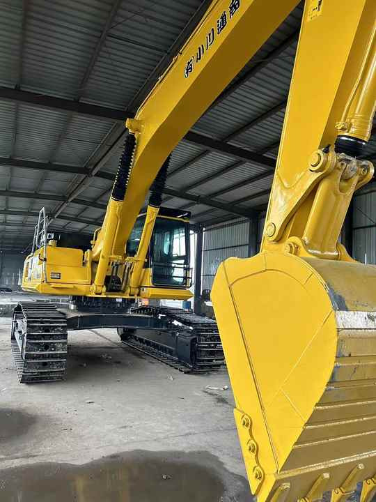 90% New KOMATSU PC450-8 Used Excavator Construction Excavators, Strong Power, Low Price, and Very Good Quality - Lintekskavaator: pilt 4 90% New KOMATSU PC450-8 Used Excavator Construction Excavators, Strong Power, Low Price, and Very Good Quality - Lintekskavaator: pilt 4