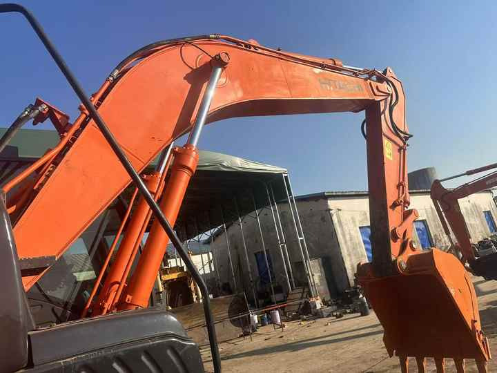 Affordable Hitachi ZX210-5G Used Construction Machinery | Well-Maintained, No Overhauls - Lintekskavaator: pilt 4 Affordable Hitachi ZX210-5G Used Construction Machinery | Well-Maintained, No Overhauls - Lintekskavaator: pilt 4