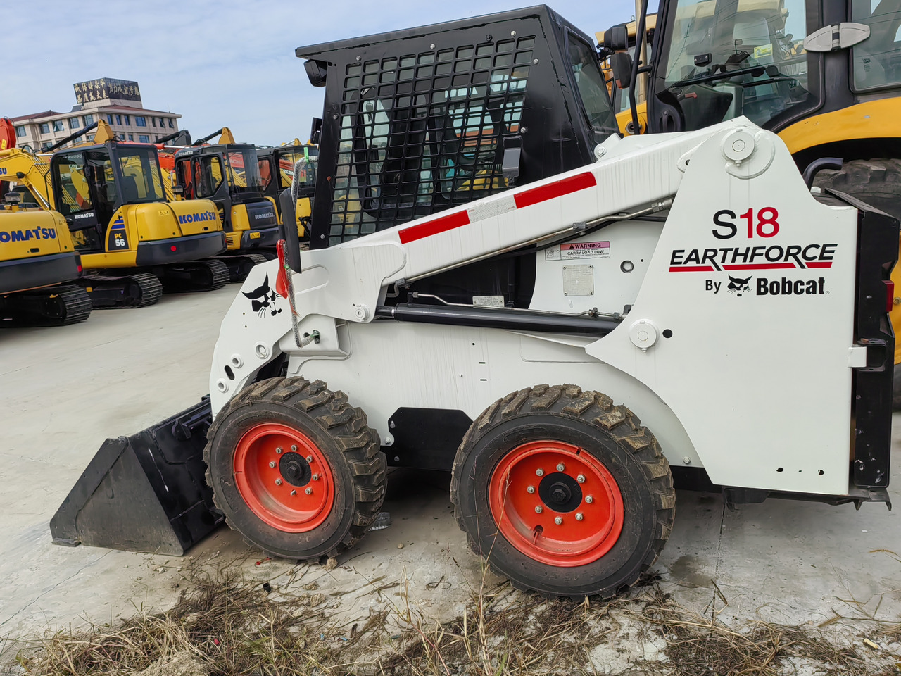 BOBCAT used second-hand good condition Bobcat S18 - Kompaktlaadur: pilt 4 BOBCAT used second-hand good condition Bobcat S18 - Kompaktlaadur: pilt 4