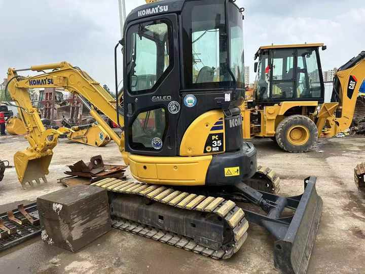 Best Quality Komatsu PC35mr Used Mini Excavator Earth-moving Machinery in Good Performance - Lintekskavaator: pilt 2 Best Quality Komatsu PC35mr Used Mini Excavator Earth-moving Machinery in Good Performance - Lintekskavaator: pilt 2