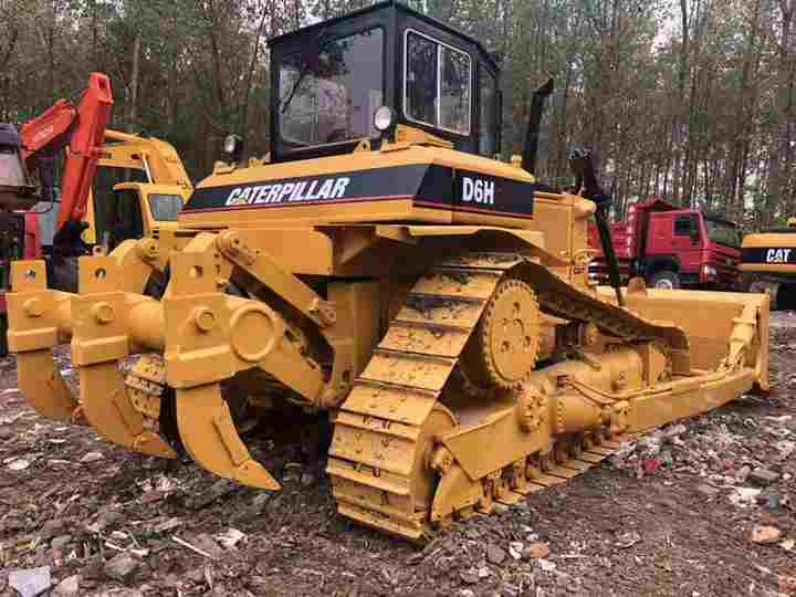 CAT High Quality Used Machinery , Original D6h Cat Bulldozer , Winch Attached Cat Bulldozer - Buldooser: pilt 4 CAT High Quality Used Machinery , Original D6h Cat Bulldozer , Winch Attached Cat Bulldozer - Buldooser: pilt 4