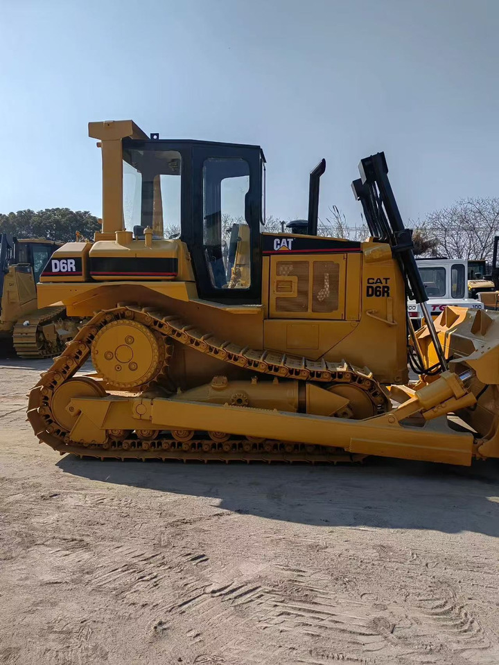 CAT Used Bulldozer D6R High Quality - Buldooser: pilt 4 CAT Used Bulldozer D6R High Quality - Buldooser: pilt 4
