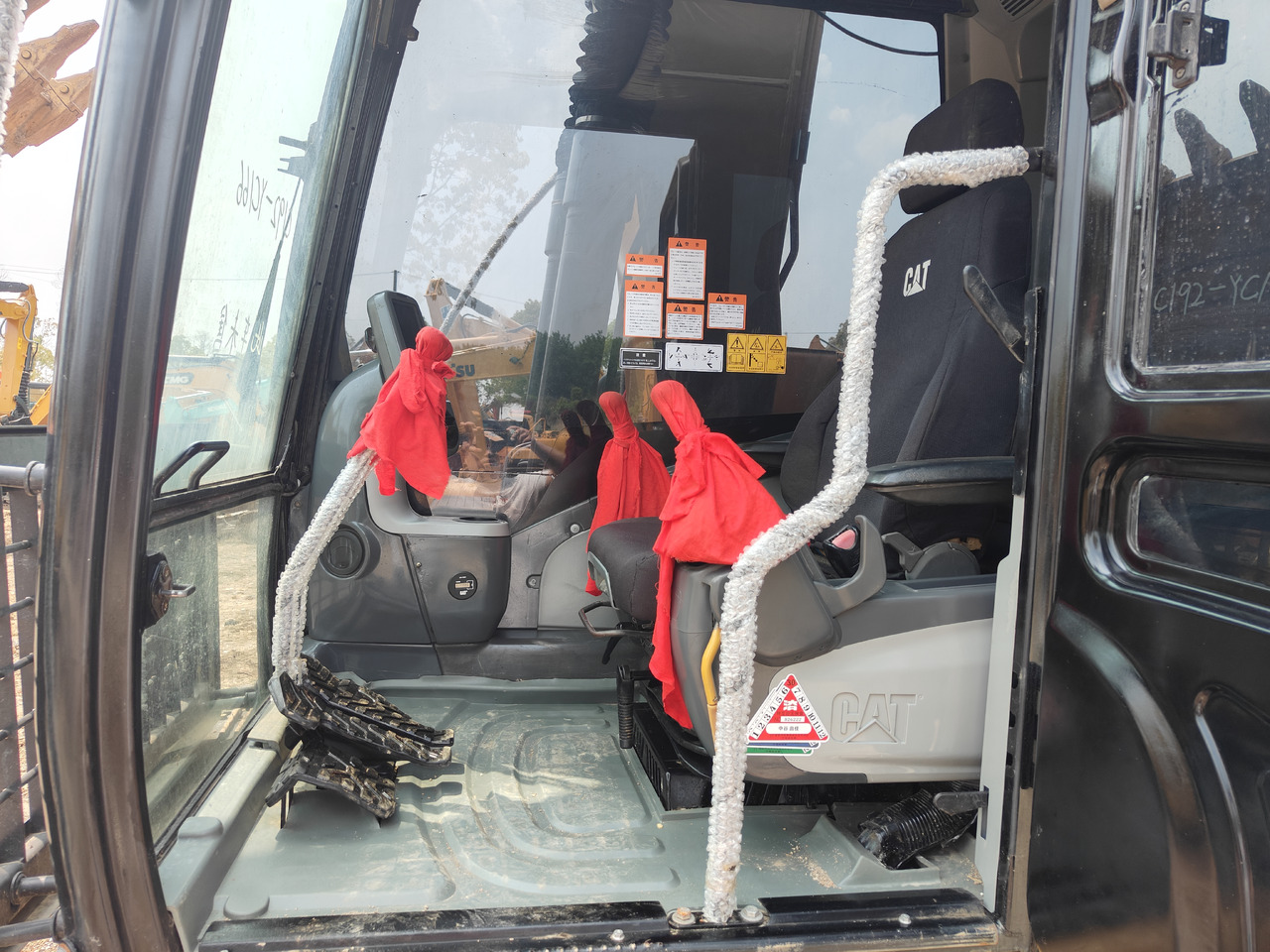 CATERPILLAR 312D - Lintekskavaator: pilt 4 CATERPILLAR 312D - Lintekskavaator: pilt 4