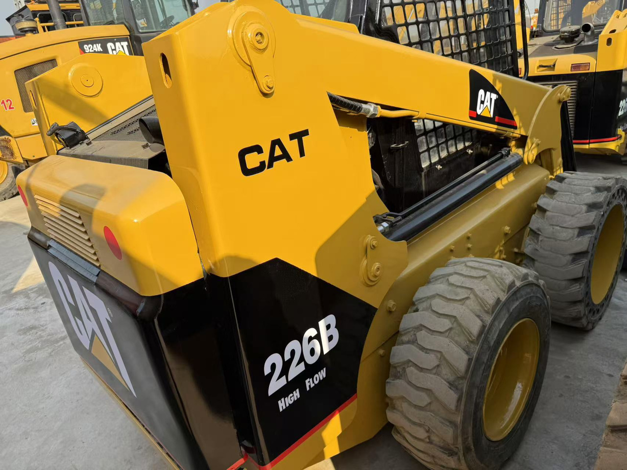 CATERPILLAR Used Mini Small CAT226B Skid Steer Loader in Stock with Best Review for Sale - Kompaktlaadur: pilt 3 CATERPILLAR Used Mini Small CAT226B Skid Steer Loader in Stock with Best Review for Sale - Kompaktlaadur: pilt 3