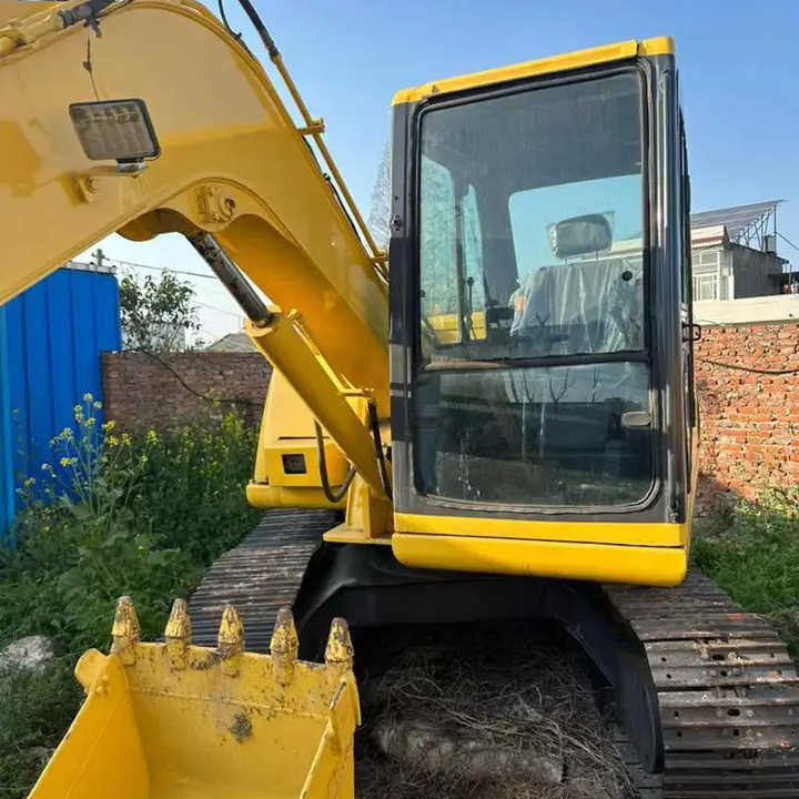 Cheap Used Komatsu PC60-7 Crawler Excavator with High Efficiency Used Heavy Machinery Komatsu P60-7 Digger Cheap for Sale - Lintekskavaator: pilt 2 Cheap Used Komatsu PC60-7 Crawler Excavator with High Efficiency Used Heavy Machinery Komatsu P60-7 Digger Cheap for Sale - Lintekskavaator: pilt 2