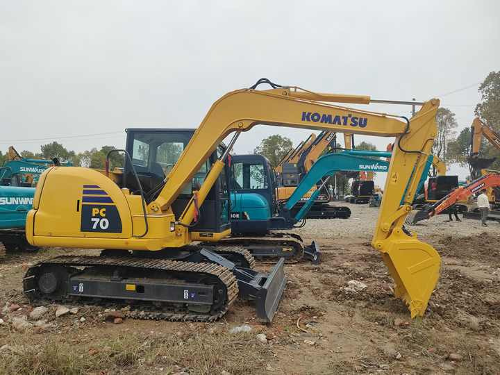 Cheap Used Komatsu PC70-8 Crawler Excavator with High Efficiency Used Heavy Machinery Komatsu PC70-8 Digger Cheap for Sale - Lintekskavaator: pilt 5 Cheap Used Komatsu PC70-8 Crawler Excavator with High Efficiency Used Heavy Machinery Komatsu PC70-8 Digger Cheap for Sale - Lintekskavaator: pilt 5