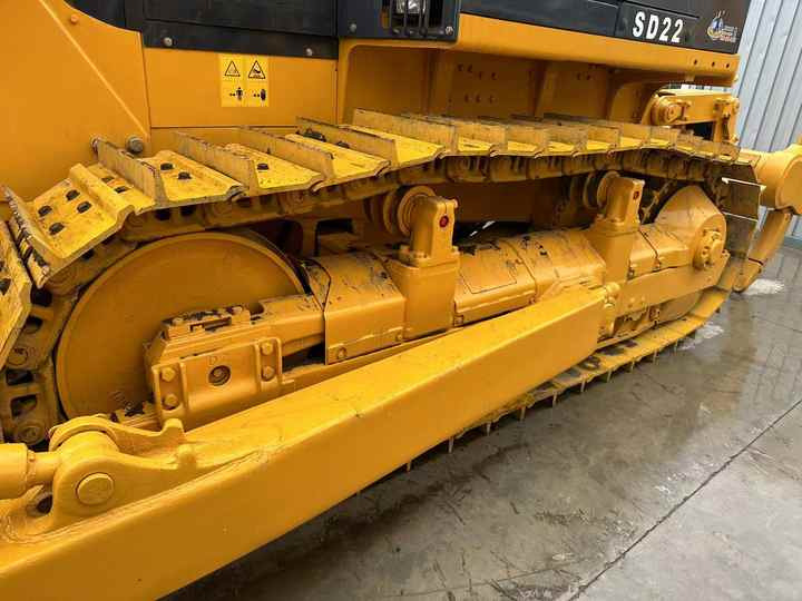 China Brand Bulldozer Shantui SD22 Used Bulldozer Low Price Bulldozer Market Machinery and Equipment for Sale - Buldooser: pilt 4 China Brand Bulldozer Shantui SD22 Used Bulldozer Low Price Bulldozer Market Machinery and Equipment for Sale - Buldooser: pilt 4