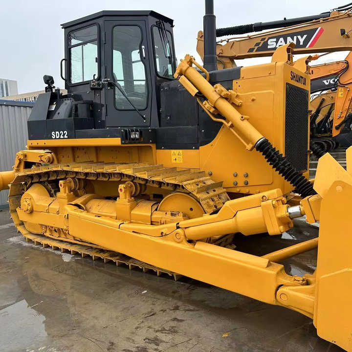 China Brand Bulldozer Shantui SD22 Used Bulldozer Low Price Bulldozer Market Machinery and Equipment for Sale - Buldooser: pilt 1 China Brand Bulldozer Shantui SD22 Used Bulldozer Low Price Bulldozer Market Machinery and Equipment for Sale - Buldooser: pilt 1