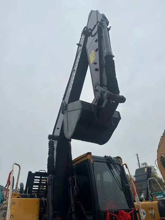 China Brand Used VOLVO EC140 Mini Excavator 6ton Crawler Earth Digger Machine for Sale - Lintekskavaator: pilt 5 China Brand Used VOLVO EC140 Mini Excavator 6ton Crawler Earth Digger Machine for Sale - Lintekskavaator: pilt 5