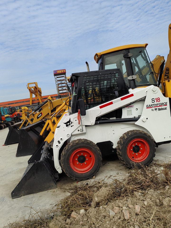 BOBCAT used second-hand good condition Bobcat S18 - Ehitusmasinad: pilt 3 BOBCAT used second-hand good condition Bobcat S18 - Ehitusmasinad: pilt 3
