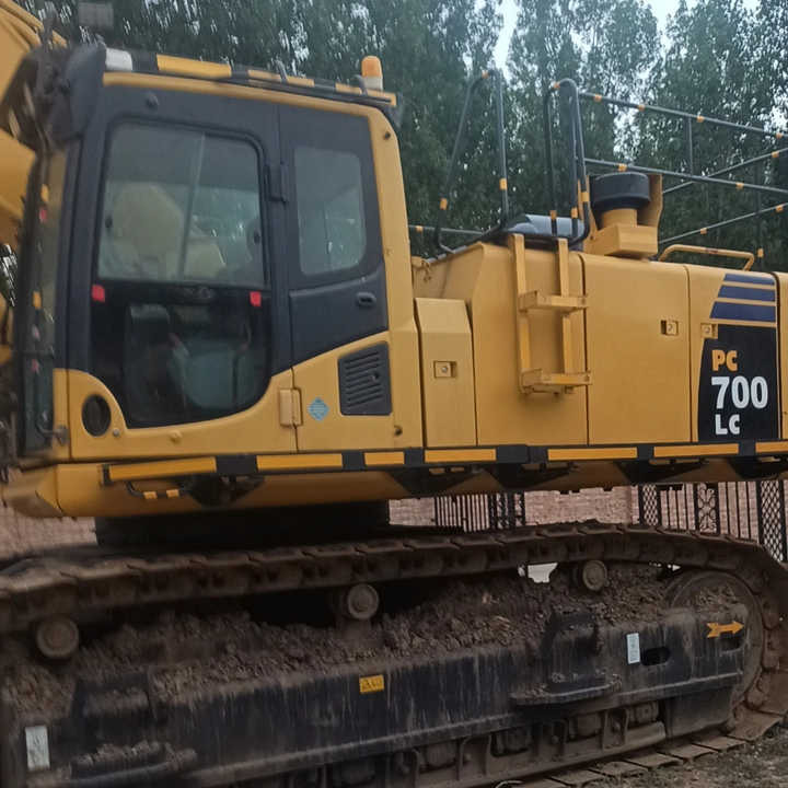 Good Condition Used Komatsu700 Komastu Pc700 Excavator Machine for Cheap Price Hot Sale in China - Lintekskavaator: pilt 1 Good Condition Used Komatsu700 Komastu Pc700 Excavator Machine for Cheap Price Hot Sale in China - Lintekskavaator: pilt 1