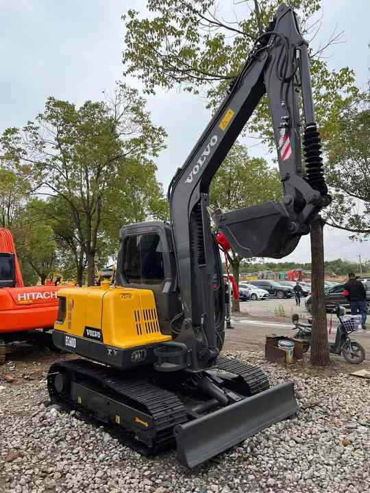 High Quality Used Volvo EC60D Excavator for Sale 6 Ton Compact Machine, Excellent Condition, Ready for Work! - Lintekskavaator: pilt 4 High Quality Used Volvo EC60D Excavator for Sale 6 Ton Compact Machine, Excellent Condition, Ready for Work! - Lintekskavaator: pilt 4