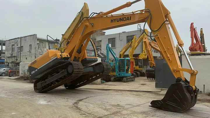 Hyundai Digger 220lc-9s Second Hand Korea Made High Performance Machine Hyundai Excavator for Sale - Lintekskavaator: pilt 2 Hyundai Digger 220lc-9s Second Hand Korea Made High Performance Machine Hyundai Excavator for Sale - Lintekskavaator: pilt 2