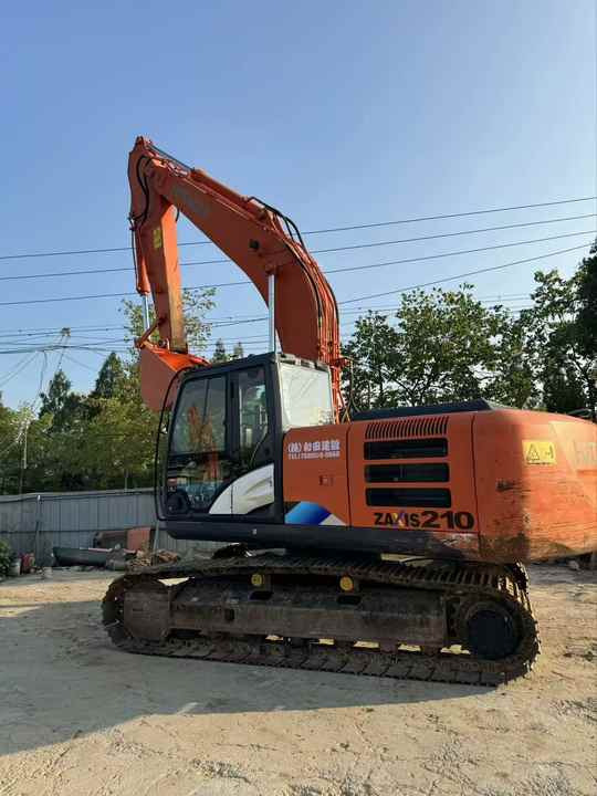 Japanese Original Hitachi 210 Outdoor Crawler Type Second-hand Excavator - Lintekskavaator: pilt 5 Japanese Original Hitachi 210 Outdoor Crawler Type Second-hand Excavator - Lintekskavaator: pilt 5