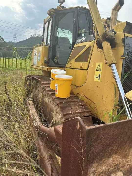 Komatsu D65 Used Bulldozer , Original Condition Painting komatsu Bulldozer , Komatsu D50p D65p D85p - Buldooser: pilt 2 Komatsu D65 Used Bulldozer , Original Condition Painting komatsu Bulldozer , Komatsu D50p D65p D85p - Buldooser: pilt 2