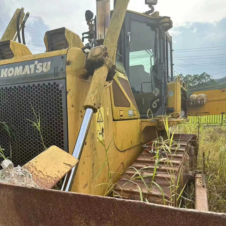 Komatsu D65 Used Bulldozer , Original Condition Painting komatsu Bulldozer , Komatsu D50p D65p D85p - Buldooser: pilt 1 Komatsu D65 Used Bulldozer , Original Condition Painting komatsu Bulldozer , Komatsu D50p D65p D85p - Buldooser: pilt 1
