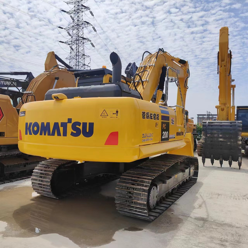 Komatsu PC 200 Used Excavator Hotsale Second hand - Lintekskavaator: pilt 3 Komatsu PC 200 Used Excavator Hotsale Second hand - Lintekskavaator: pilt 3