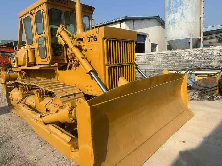 Used Cat D7G New Model Bulldozer Second Hand Machine Popular Brand Caterpillar Crawler Bulldozer Hydraulic Machinery - Buldooser: pilt 2 Used Cat D7G New Model Bulldozer Second Hand Machine Popular Brand Caterpillar Crawler Bulldozer Hydraulic Machinery - Buldooser: pilt 2