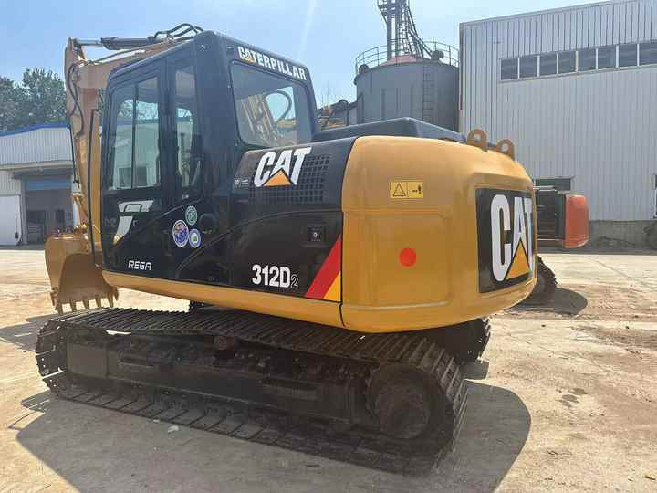 Used Caterpillar Cat312D2 Excavator Original Japan Heavy Machinery Caterpillar 312D2 Excavator for Sale - Lintekskavaator: pilt 4 Used Caterpillar Cat312D2 Excavator Original Japan Heavy Machinery Caterpillar 312D2 Excavator for Sale - Lintekskavaator: pilt 4