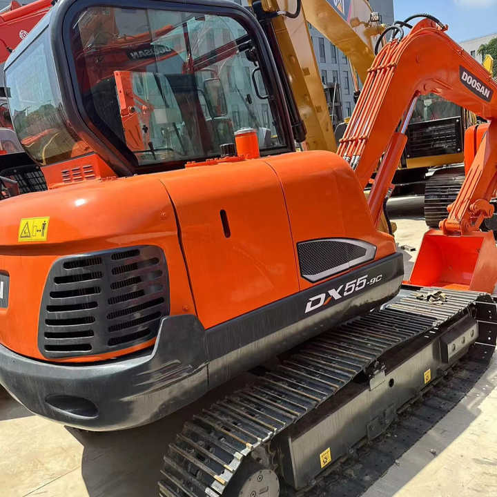 Used Digger DOOSAN DX55 Construction Machinery Construction Digger Used DOOSAN DX55 Cheap Excavator - Lintekskavaator: pilt 1 Used Digger DOOSAN DX55 Construction Machinery Construction Digger Used DOOSAN DX55 Cheap Excavator - Lintekskavaator: pilt 1