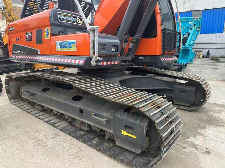 Used Excavator Doosan DX225LC-9 Excavators Mini Equipment Earth Moving Machinery Doosan Digger Excavator for Sale - Lintekskavaator: pilt 4 Used Excavator Doosan DX225LC-9 Excavators Mini Equipment Earth Moving Machinery Doosan Digger Excavator for Sale - Lintekskavaator: pilt 4