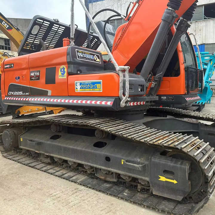 Used Excavator Doosan DX225LC-9 Excavators Mini Equipment Earth Moving Machinery Doosan Digger Excavator for Sale - Lintekskavaator: pilt 1 Used Excavator Doosan DX225LC-9 Excavators Mini Equipment Earth Moving Machinery Doosan Digger Excavator for Sale - Lintekskavaator: pilt 1