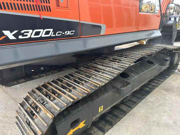Used Excavator Doosan DX300 Excavators Mini Equipment Earth Moving Machinery Doosan Digger Excavator for Sale - Lintekskavaator: pilt 5 Used Excavator Doosan DX300 Excavators Mini Equipment Earth Moving Machinery Doosan Digger Excavator for Sale - Lintekskavaator: pilt 5