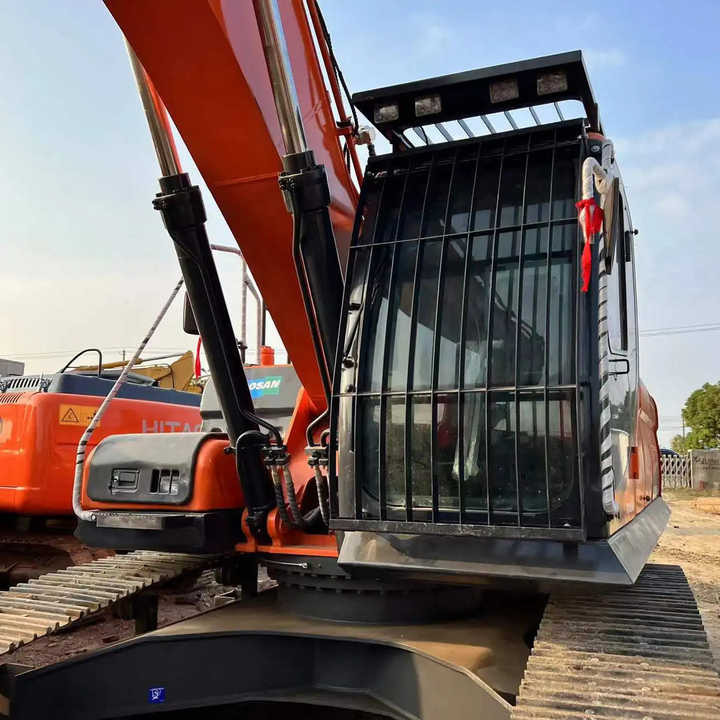 Used Excavator Doosan DX300 Excavators Mini Equipment Moving Machinery Doosan Digger Excavator for Sale - Lintekskavaator: pilt 2 Used Excavator Doosan DX300 Excavators Mini Equipment Moving Machinery Doosan Digger Excavator for Sale - Lintekskavaator: pilt 2