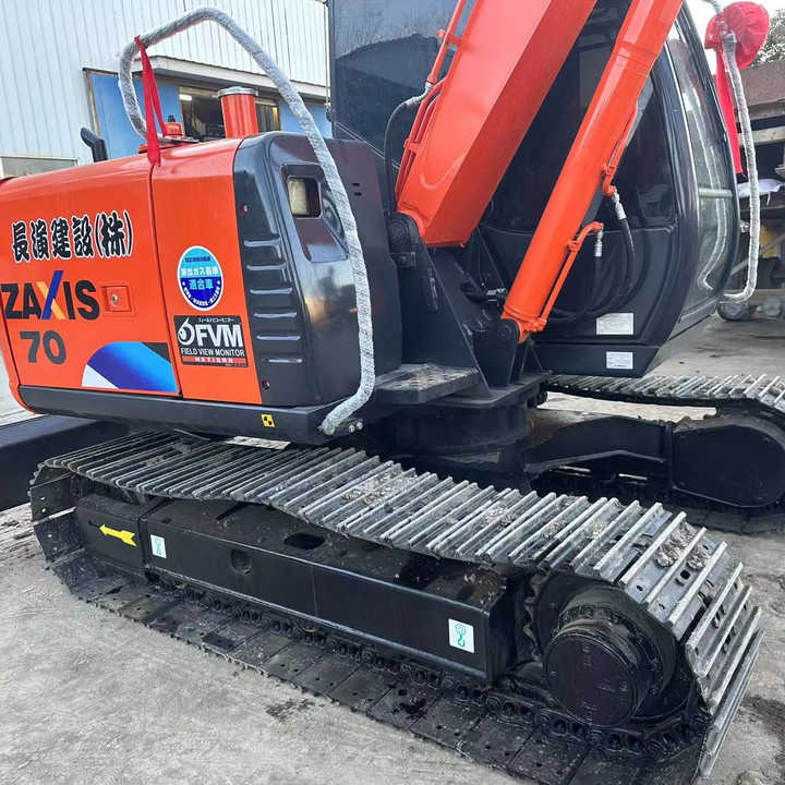 Used Excavator Good Quality Low Price Hitachi ZX70 Excavator in Good Condition for Sale - Lintekskavaator: pilt 1 Used Excavator Good Quality Low Price Hitachi ZX70 Excavator in Good Condition for Sale - Lintekskavaator: pilt 1