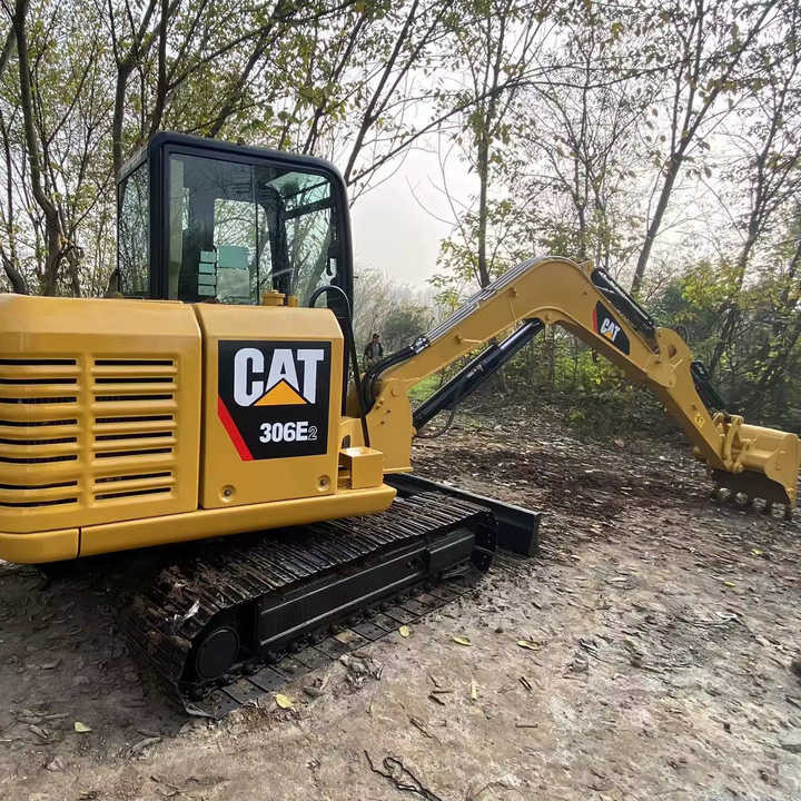 Used Excavators CAT306E Used Japanese Caterpillar Mini 306E2 Excavators for Sale at Cheap Prices - Ekskavaator: pilt 1 Used Excavators CAT306E Used Japanese Caterpillar Mini 306E2 Excavators for Sale at Cheap Prices - Ekskavaator: pilt 1