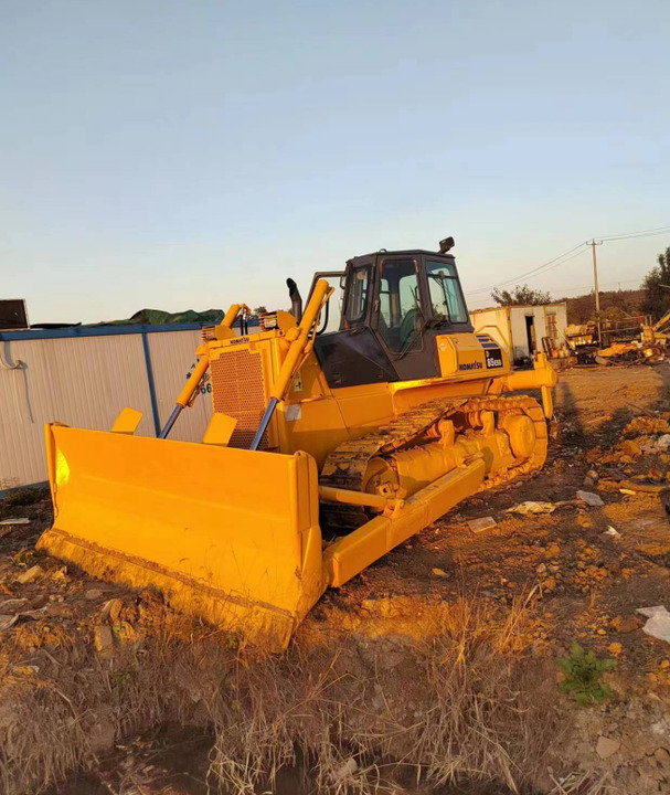 Used Famous Brand Komatsu D85 Bulldozer ,Used komatsu D85 Bulldozer in Cheaper Price and komatsu D85 for Sale - Buldooser: pilt 2 Used Famous Brand Komatsu D85 Bulldozer ,Used komatsu D85 Bulldozer in Cheaper Price and komatsu D85 for Sale - Buldooser: pilt 2