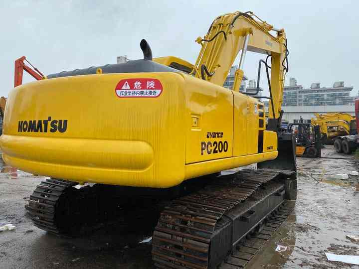 Used Good Quality Japan Original PC200-6 in Good Condition PC200-6 Komatsu - Lintekskavaator: pilt 3 Used Good Quality Japan Original PC200-6 in Good Condition PC200-6 Komatsu - Lintekskavaator: pilt 3