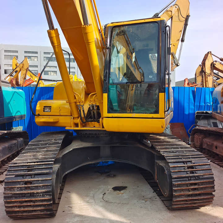 Used Good Quality Japan Original PC200-7 in Good Condition PC200-7 Komatsu - Lintekskavaator: pilt 1 Used Good Quality Japan Original PC200-7 in Good Condition PC200-7 Komatsu - Lintekskavaator: pilt 1