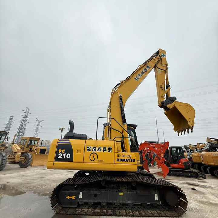 Used Good Quality Japan Original PC210-8 in Good Condition PC210-8 Komatsu - Lintekskavaator: pilt 3 Used Good Quality Japan Original PC210-8 in Good Condition PC210-8 Komatsu - Lintekskavaator: pilt 3