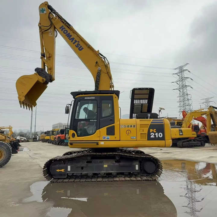 Used Good Quality Japan Original PC210-8 in Good Condition PC210-8 Komatsu - Lintekskavaator: pilt 1 Used Good Quality Japan Original PC210-8 in Good Condition PC210-8 Komatsu - Lintekskavaator: pilt 1