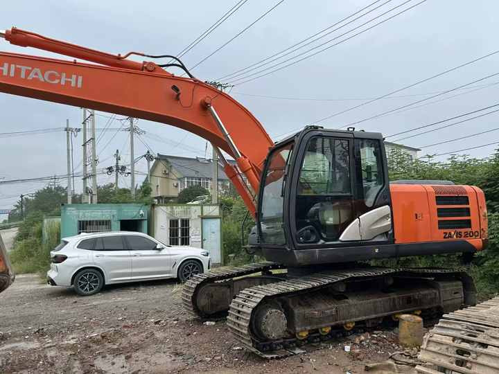 Used HITACHI ZX210-5G New Model Excavator Second Hand Machine Popular Brand Japan Hitachi Hydraulic Machinery - Ekskavaator: pilt 3 Used HITACHI ZX210-5G New Model Excavator Second Hand Machine Popular Brand Japan Hitachi Hydraulic Machinery - Ekskavaator: pilt 3